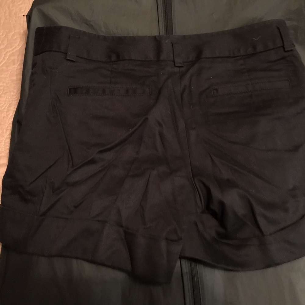 SHORTS - Picture 2 of 2